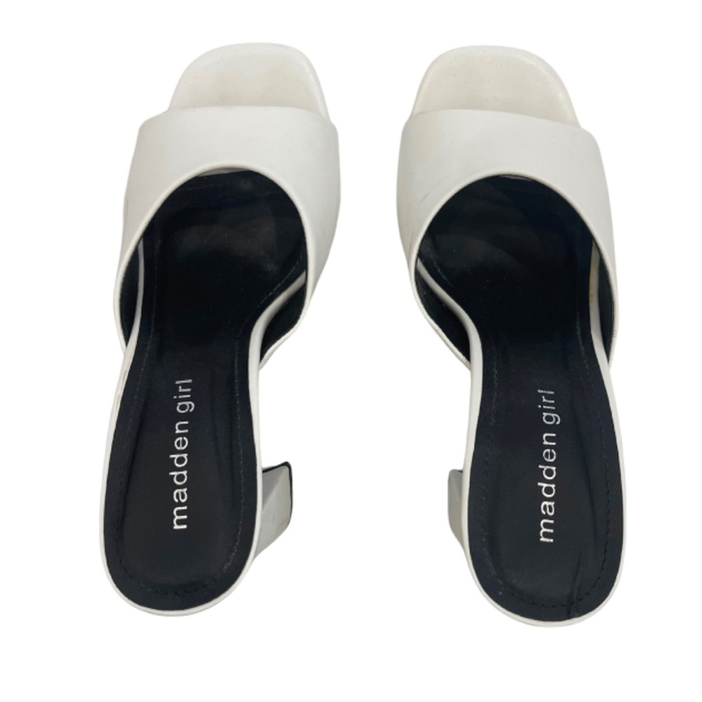 White Madden Girl Chunky Heel Sandals – Size 8.5